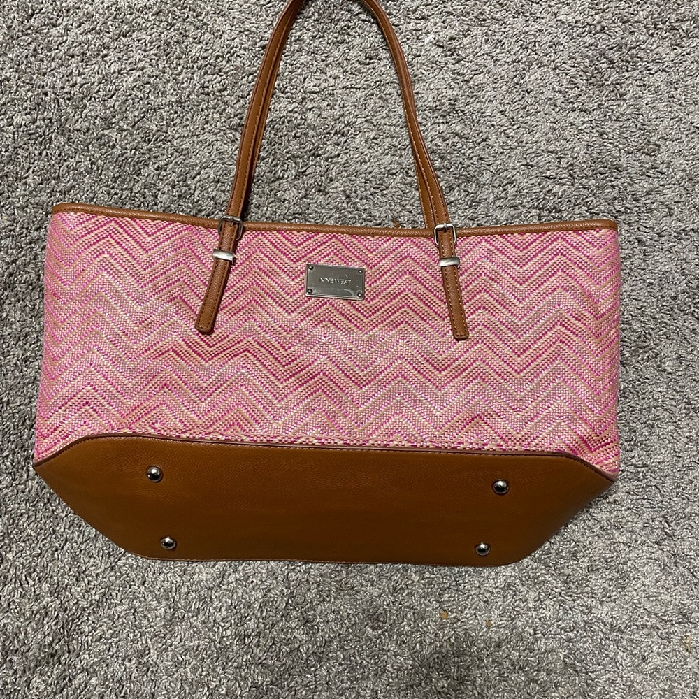 Nine West Women’s Tote shoulder bag Woven Pink Brown Chevron Medium 14×9×4‎ Boho